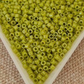 Delica 11/0, Opaque Chartreuse Luster DB0262, 5gms