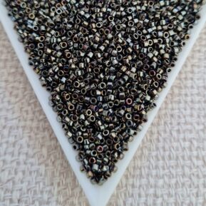 Delica 11/0, Metallic Black Luster DB0026, 5gms