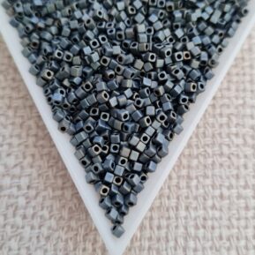 1.8mm Cube, Matted Metallic Silver Grey SB2002, 5gms
