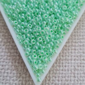 Seed bead 8/0, Mint Green Ceylon, color 0520, 5gms
