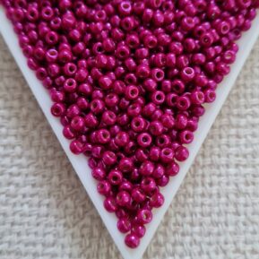 Seed bead 8/0, Raspberry Luster, color 4845, 5gms