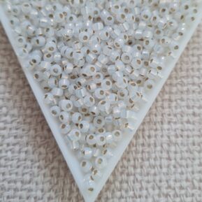 Seed bead 8/0, Gilt Lined White Opal, color 0551, 5gms