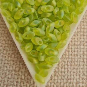 Long Magatama 4x7mm, Matted Transparent Chartreuse AB, LMA0143FR, 5gms