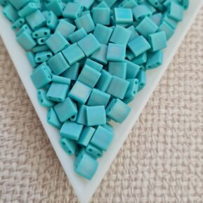 Tila 5x5mm, Opaque Turquoise Green Matted AB, col TL0412FR, 5gms