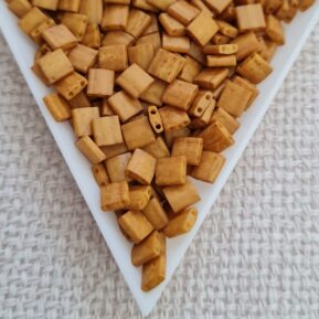 Tila 5x5mm, Matted Opaque Mustard, col TL2312, 5gms
