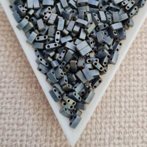 Half tila 5x2.3x1.9mm, Matted Metallic Silver Grey, col. HTL2002,5gms