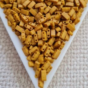 Half tila 5x2.3x1.9mm, Matted Opaque Mustard, col. HTL2312, 5gms