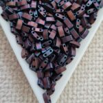 Half tila 5x2.3x1.9mm, Matte Metallic Dark Raspberry Iris, col. HTl2005, 5gms